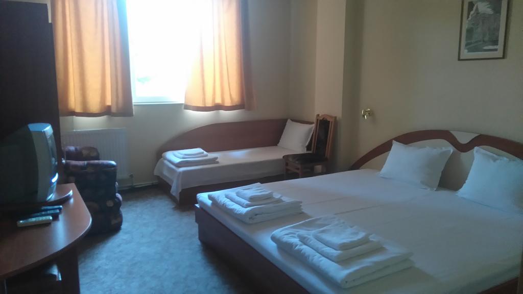 Family Hotel Familya Ruse Zewnętrze zdjęcie